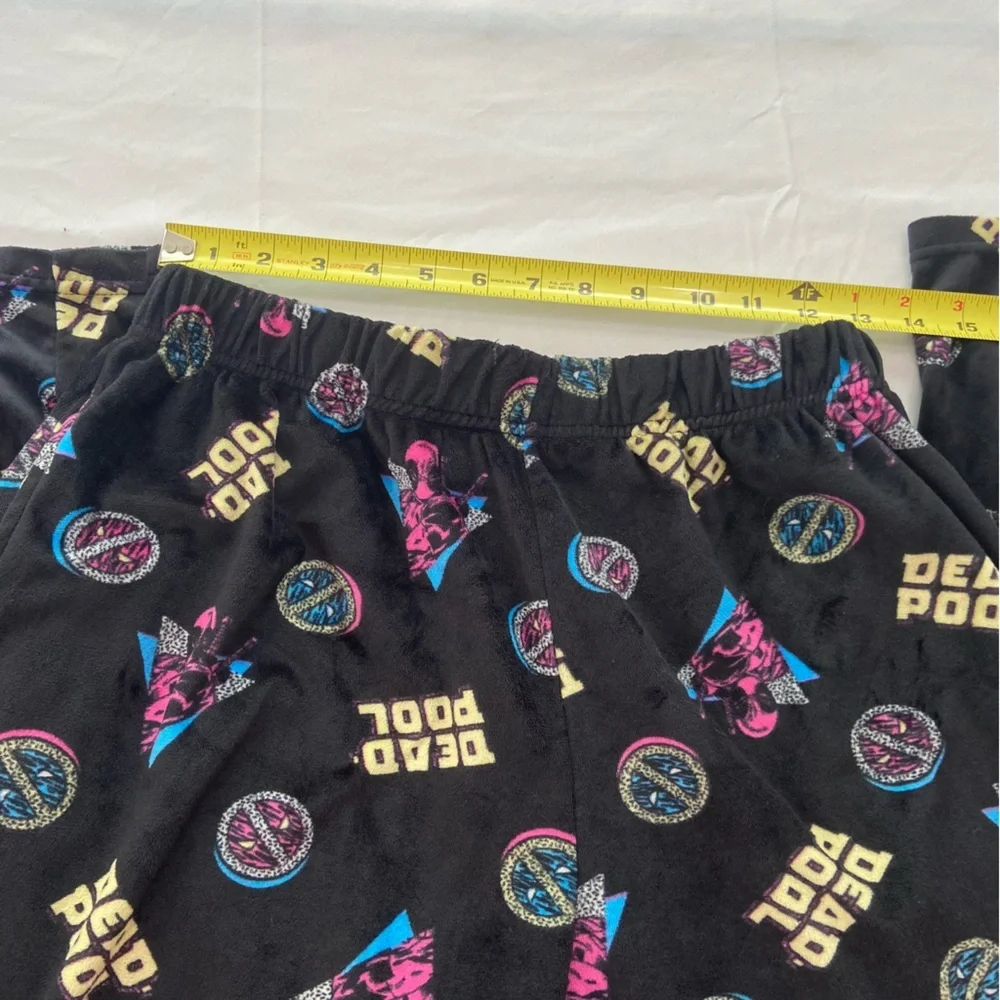 Aeropostale Black Deadpool Graphic Sleepwear Pants Sz M Super Soft Velour Fleece - Picture 4 of 6
